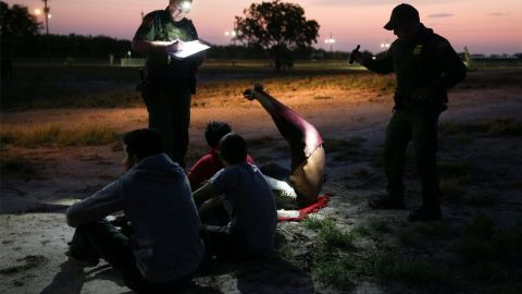 Más personas intentan llegar a EEUU desde México.