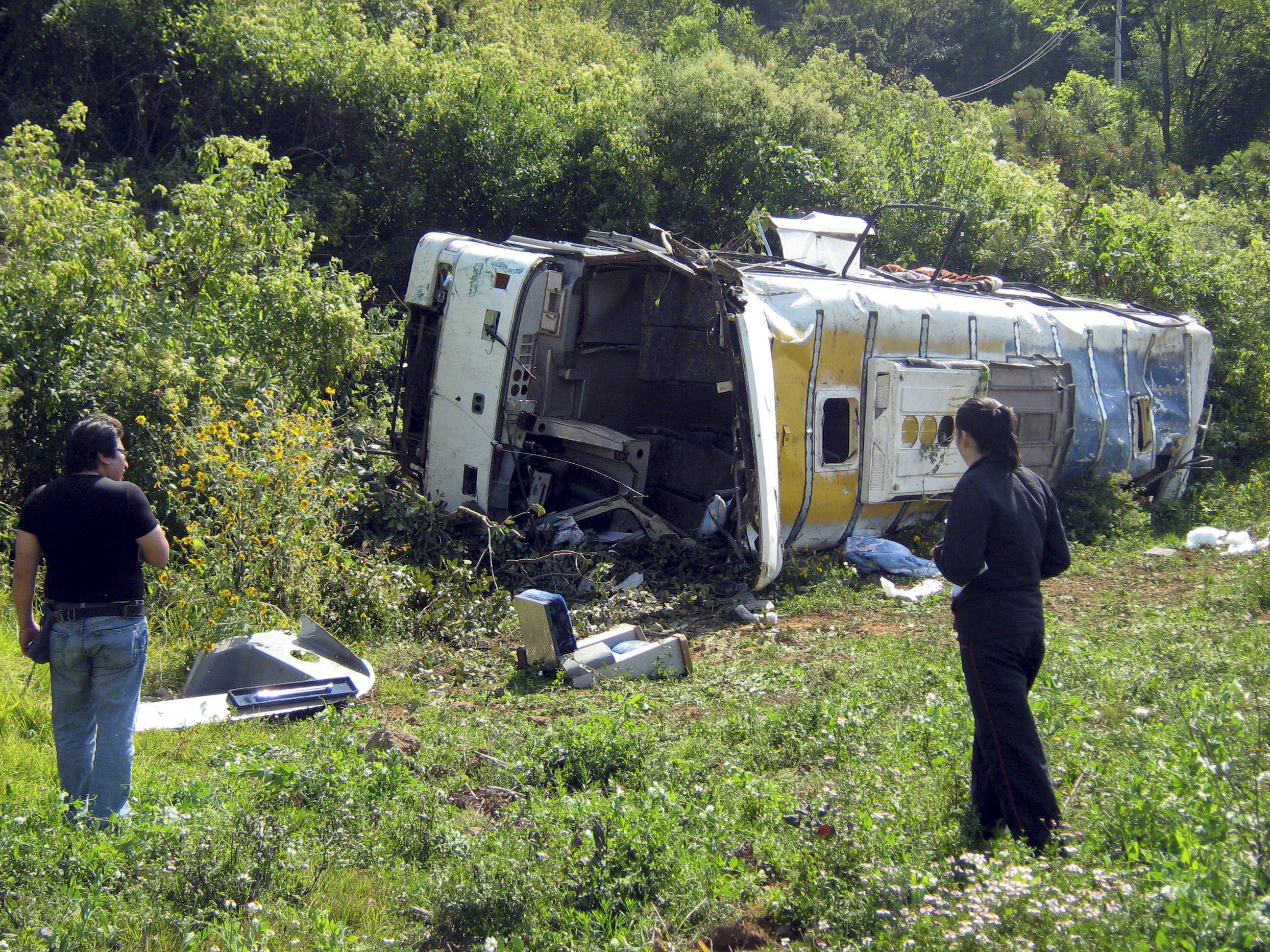 Accidente De Autobús Causa Al Menos 7 Muertos Y 28 Heridos En México ...