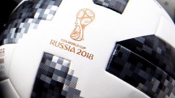 El balón oficial de Rusia 2018, Adidas Telstar. (Foto: EFE/EPA/LAURENT GILLIERON)