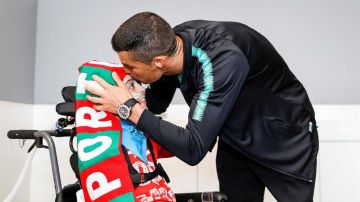 Cristiano Ronaldo hizo realidad el sueño de dos niños portugueses