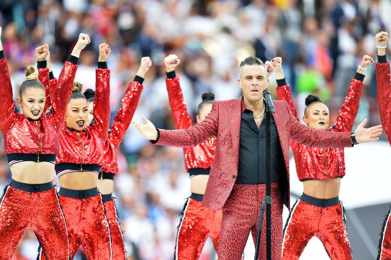 Robbie Williams amenizó la parte musical de la inauguración