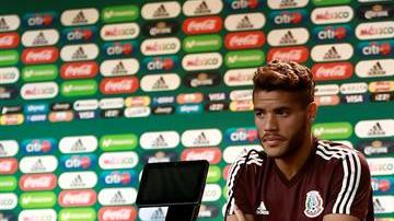 Layún y Dos Santos en rueda de prensa. EFE
