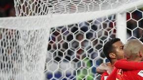España celebra el gol de Isco. EFE
