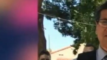 García, acompañado de su esposa y nieta.