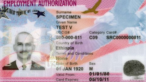 USCIS cambiará los documentos con errores.