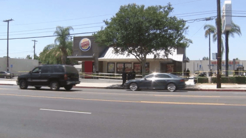 El incidente tuvo lugar en el Burger King de Burbank.