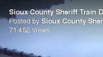 El derrame ocurre en una vía inundada en el río Rock de Iowa.