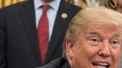 El presidente Trump se mostró sorprendido y agradecido por el gesto.