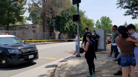 Se pidió a los estudiantes que dejaran la escuela solo por Lemarsh Street.