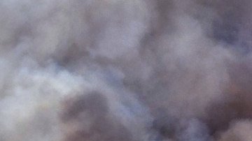 El incendio creció rápidamente en horas.