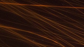 Altas temperaturas y aire muy seco van en contra de los bomberos.