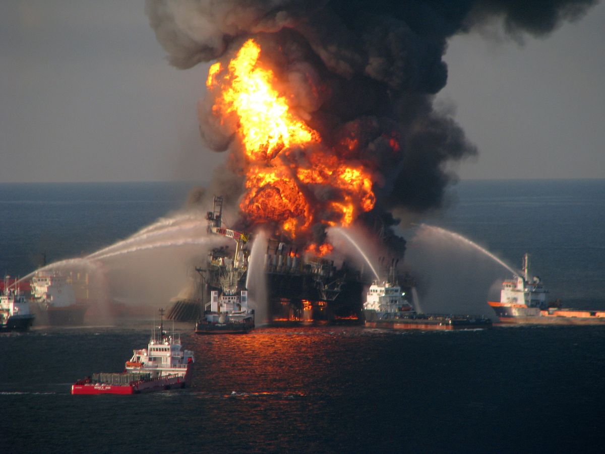 Obama firmó la orden después del accidente de Deepwater Horizon en 2010.