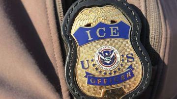 ICE está aumentando la detención de inmigrantes indocumentados.