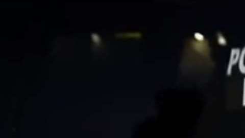 70 hombres y 14 mujeres fueron detenidos por agentes de ICE