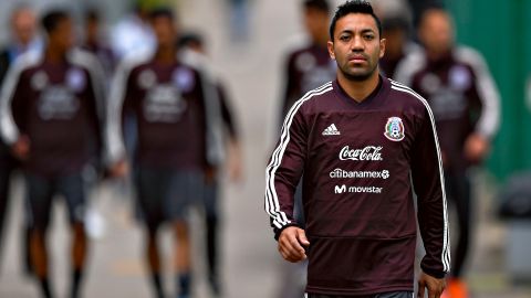 Marco Fabián sería acreedor a una sanción económica por hacer proselitismo político