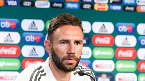 Miguel Layún pide un alto a la situación de los niños migrantes en la frontera con Estados Unidos