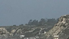 La barca fue retirada de la playa mientras continuaba la investigación.