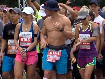 4,900 atletas participaron en la maratón.