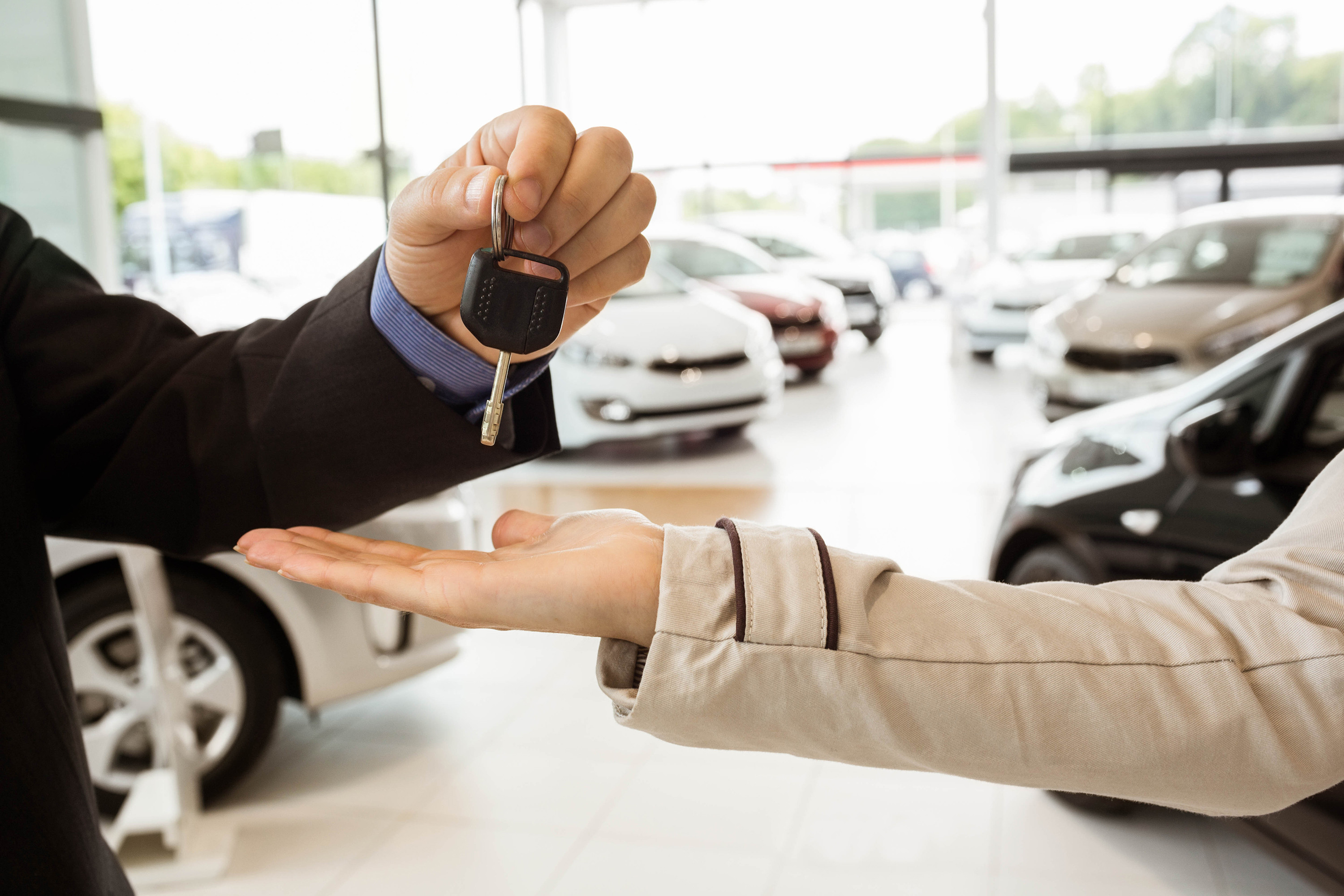 Conoce el mejor momento para adquirir un nuevo auto La Opinión