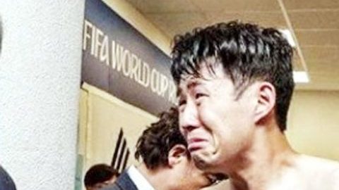 El coreano Heung Min Son en una de las postales más desgarradoras de Rusia 2018. (Foto: Agencia Reforma)