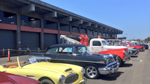 Este año los asistentes disfrutaron de una exhibición de autos clásicos.