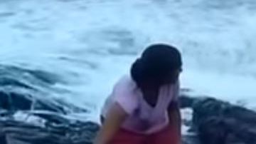Mar se traga a turista