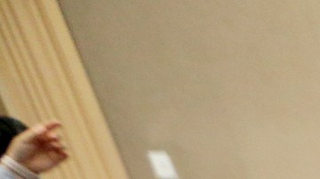 Jackie Acevedo-Ochoa, Jorge Sánchez y Victor Sanchez-Hernandez, son estudiantes que participan de los talleres del programa GEAR UP 4 LA en UCLA. (Aurelia Ventura/La Opinion)