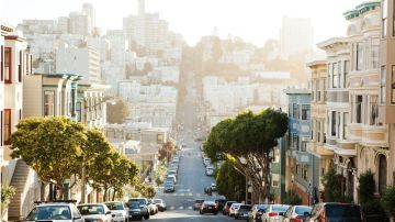 ¿Un salario de 6 cifras en San Francisco es un ingreso bajo?