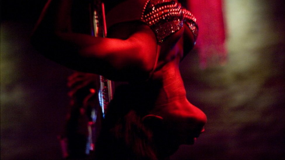 Los clubes de striptease en EEUU tienen regulaciones.