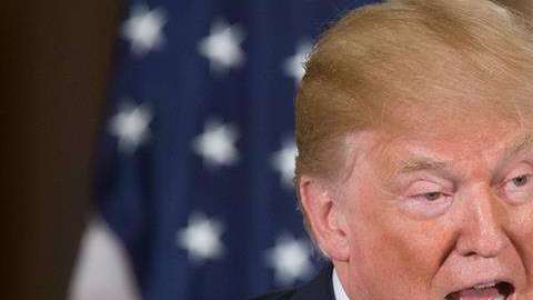 Trump criticó a los demócratas porque, afirma, quieren desaperecer ICE.