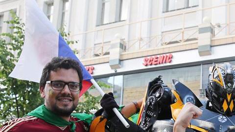 Gran ambiente se vive entre la afición de Brasil, previo al duelo de cuartos de final ante Bélgica