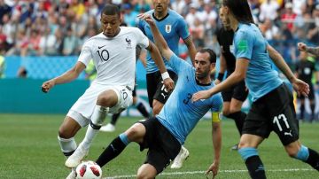 Francia derrotó 2-0 a Uruguay y avanzó a las semifinales del Mundial de Rusia 2018