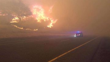 Vista del incendio en Hornbrook, California.