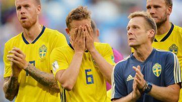 Los jugadores de Suecia se lamentan tras la eliminación del Mundial de Rusia 2018