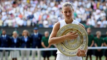 La alemana Angelique Kerber conquistó Wimbledon al vencer en la final a Serena Williams