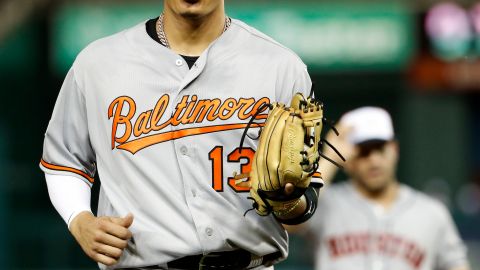 Manny Machado podría debutar como Dodger el viernes en Milwaukee.