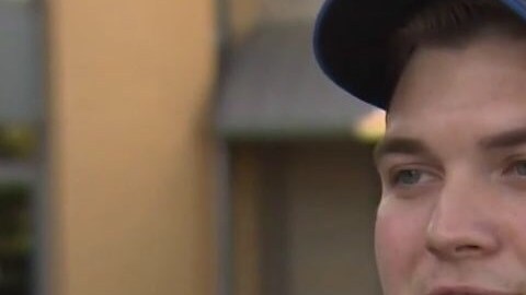 Addison Barnes reivindica  su libertad de expresión.