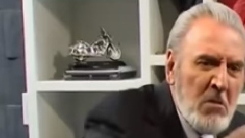 Carlos Albert dijo primero que nadie que Osorio estaba en un 'lío de faldas'.