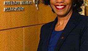 La primer mujer negra presidente de la Asociación Médica Americana.