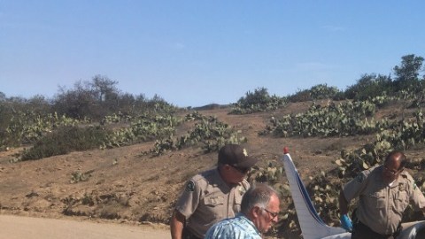 El trío estaba a bordo de un solo motor Piper PA32.