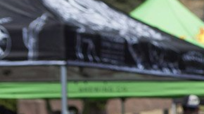 Más de 45 cervecerías locales independientes, sidrerías y bodegas estuvieron presentes.