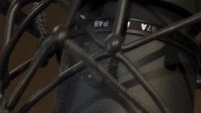 La colección del compositor y cantante es elegante, lujosa y muy veloz