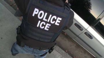 ICE afirma que 16 de los detenidos eran delincuentes previamente capturados.