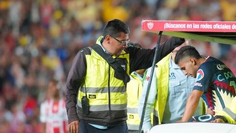 Cecilio Domínguez resultó lesionado en el juego ante Morelia en San José. (Foto: Imago7/Marcos Domínguez)