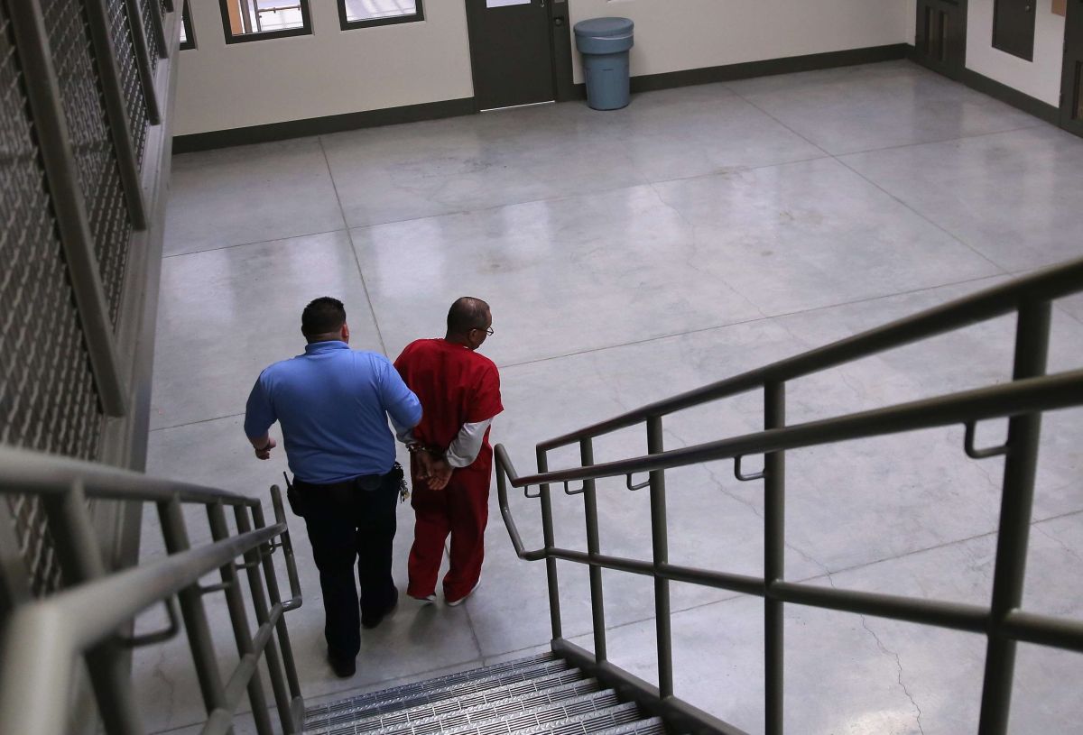 Desde 2010, siete inmigrantes detenidos han fallecido en  la cárcel de Adelanto.