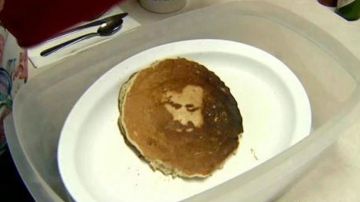 La cara de Jesús aparece en un pancake.