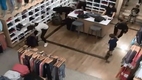 Se estima que las sospechosas han realizado varios robos en el Área de la Bahía.