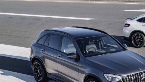 Autos como el Mercedes aumentarán miles de dólares.