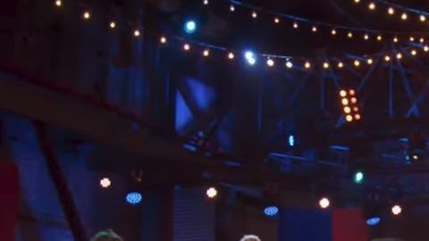Los Auténticos Decadentes junto a Mon Laferte.