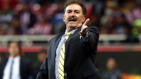 El exentrenador de Chivas, América y la selección mexicana Ricardo Antonio La Volpe.